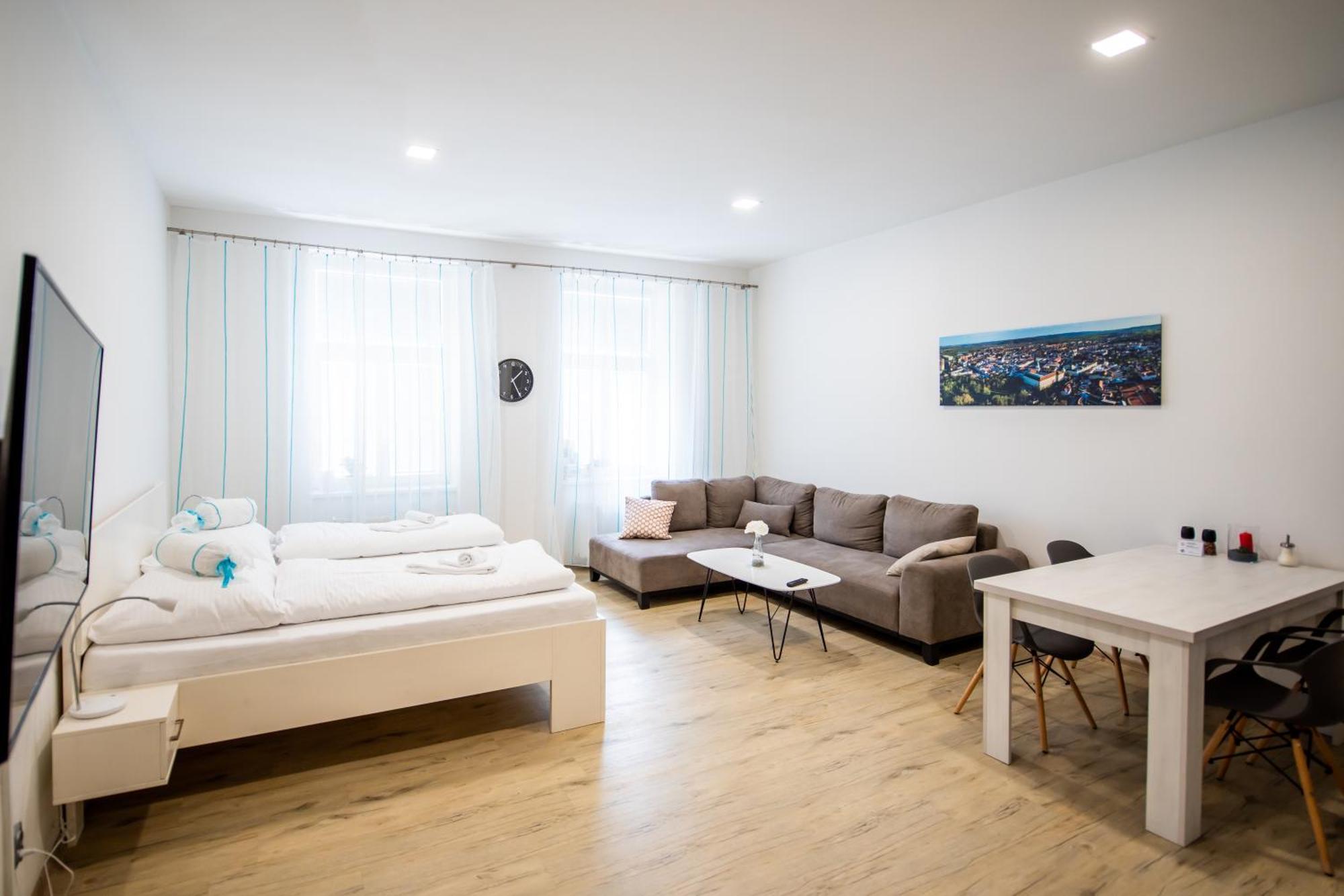 Apartmany Velke Namesti Kromeriz Exterior photo