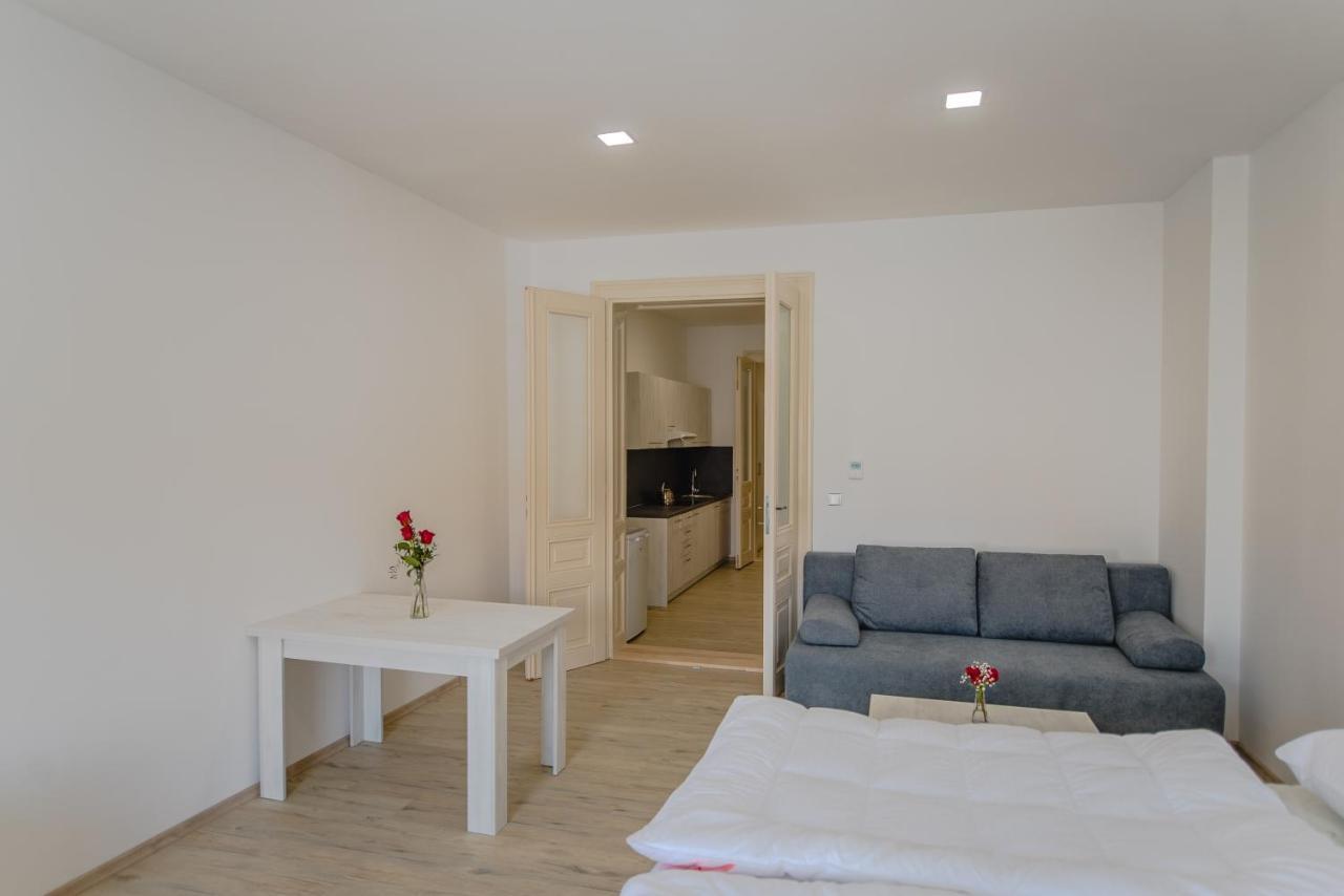 Apartmany Velke Namesti Kromeriz Exterior photo